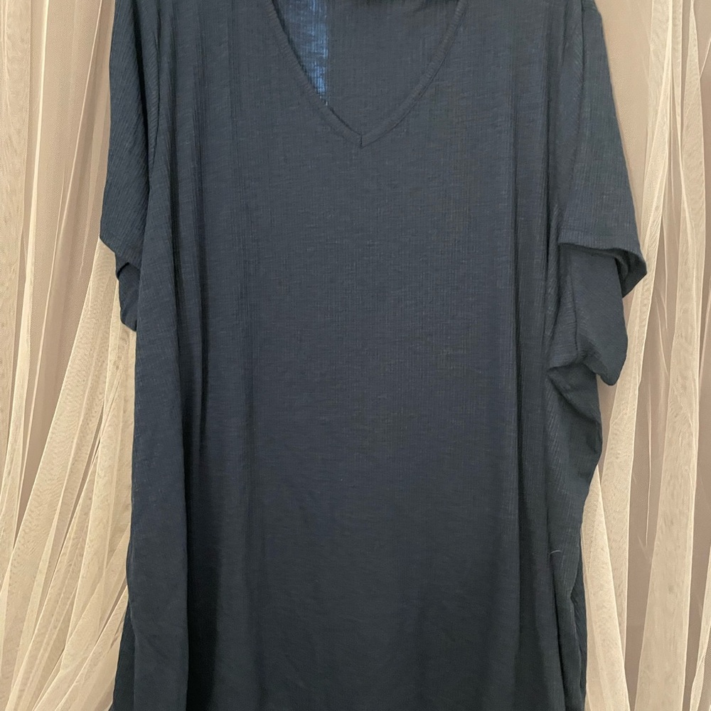 Old Navy Women's Charcoal V-Neck Tee